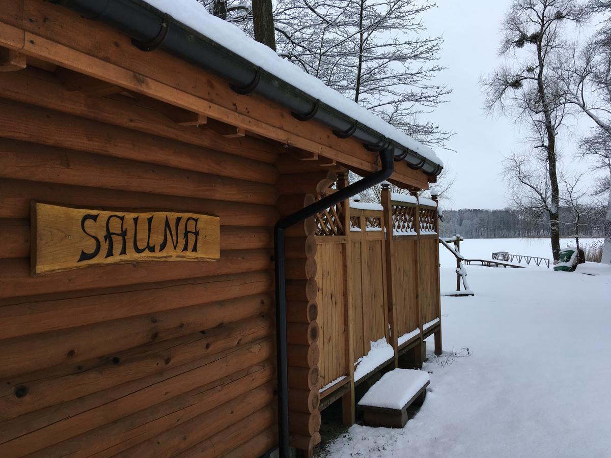 Stajnia Sarnowek Nad Jeziorem Rozany Bed & Breakfast
